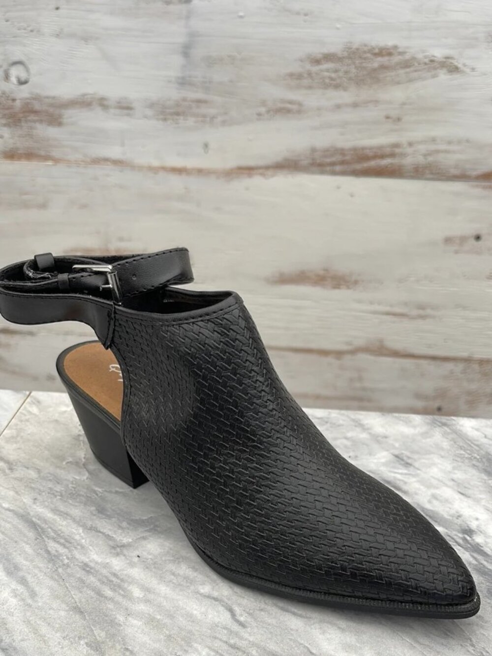 Qupid‎ Brand Black Woven Slingback Booties 🖤 Pointed Toe Ankle Strap Heels
